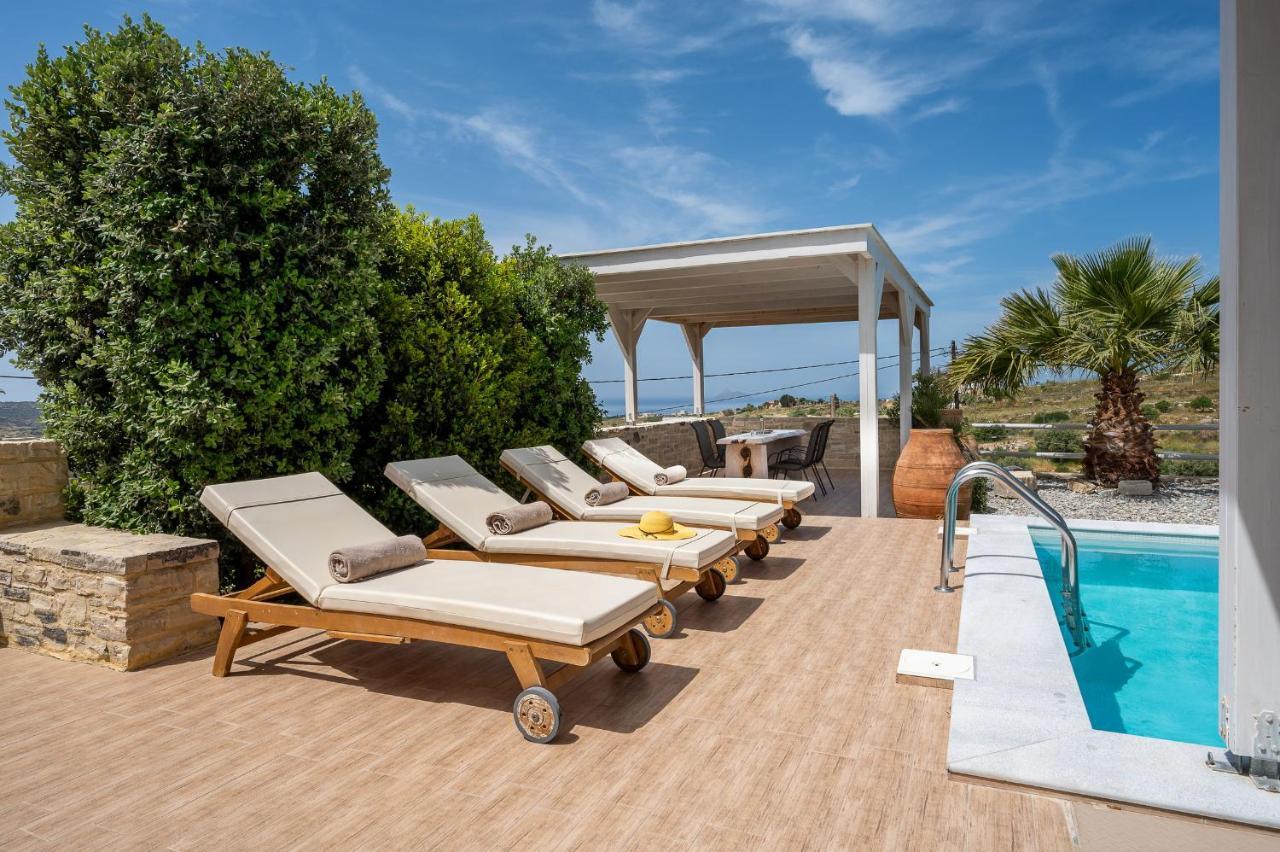 Golden Sky Villa Kamilári Exterior foto