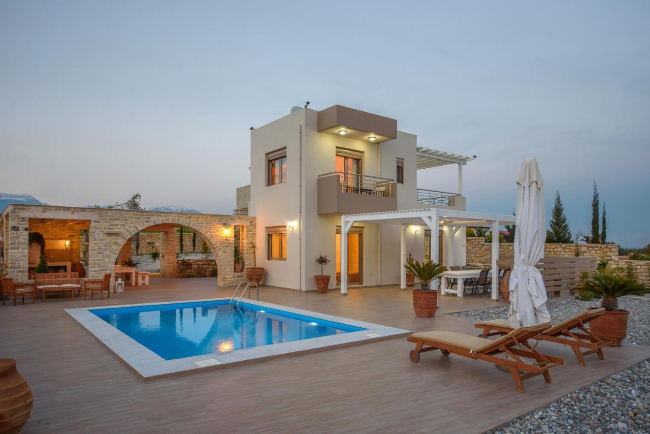 Golden Sky Villa Kamilári Exterior foto